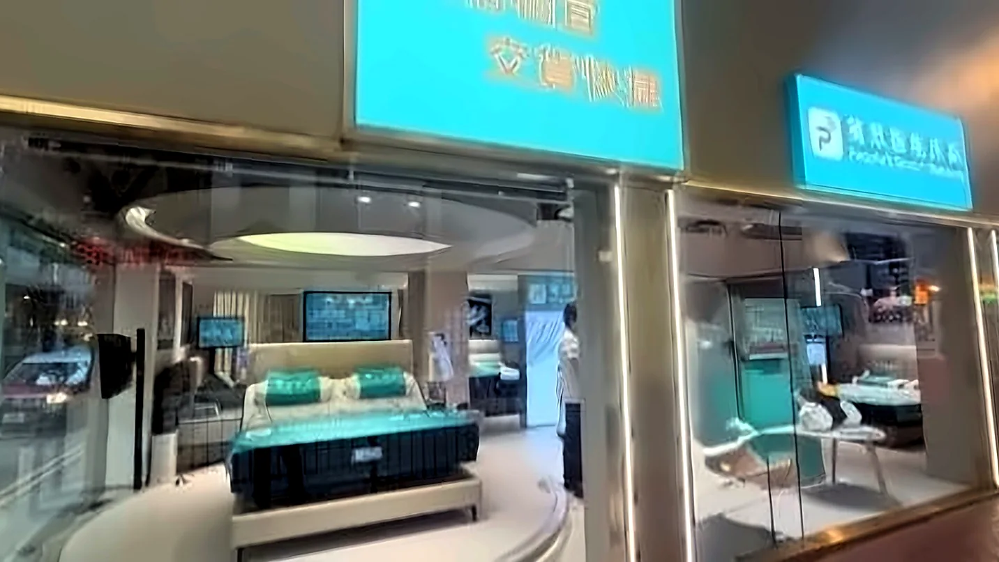 Shop at Tung Sing Building, Wan Chai — G/F storefront on Queen's Road East